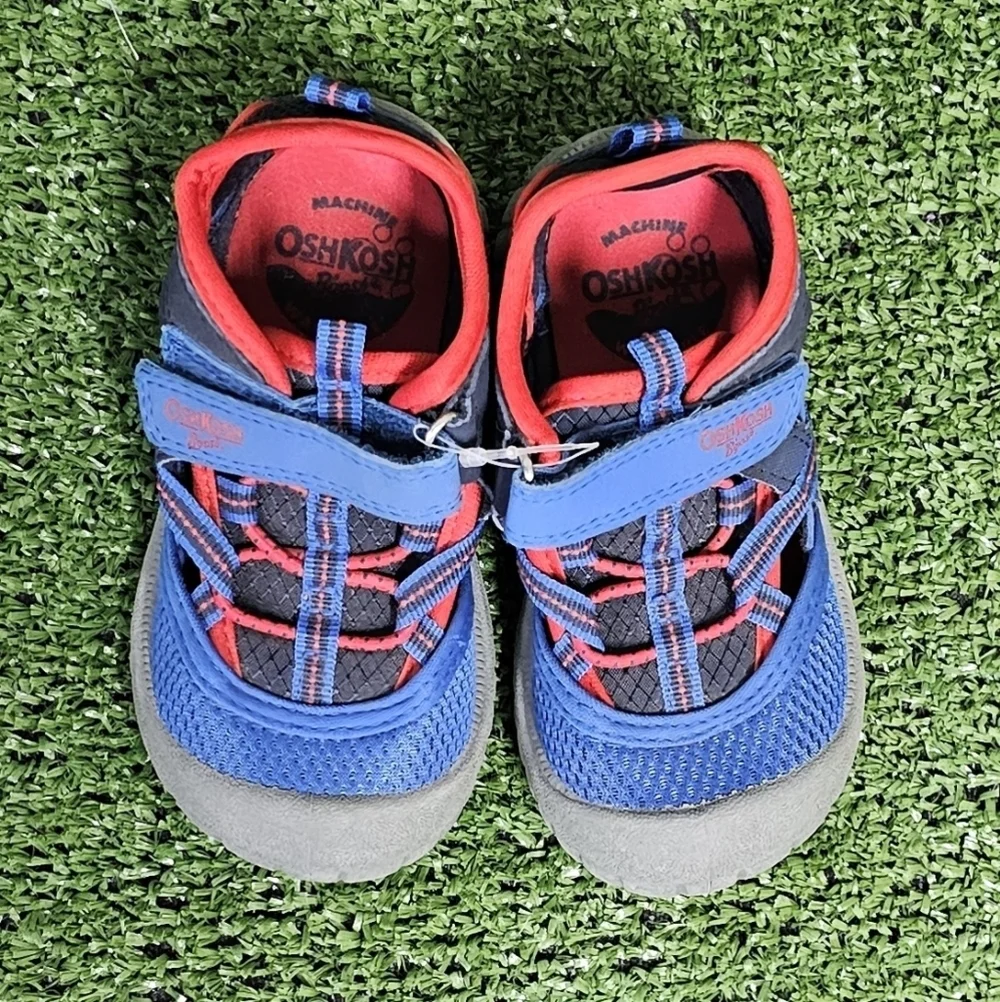 OSHKOSH B'GOSH | 'PAUL' BUMPER TOE SANDALS - NWOT!